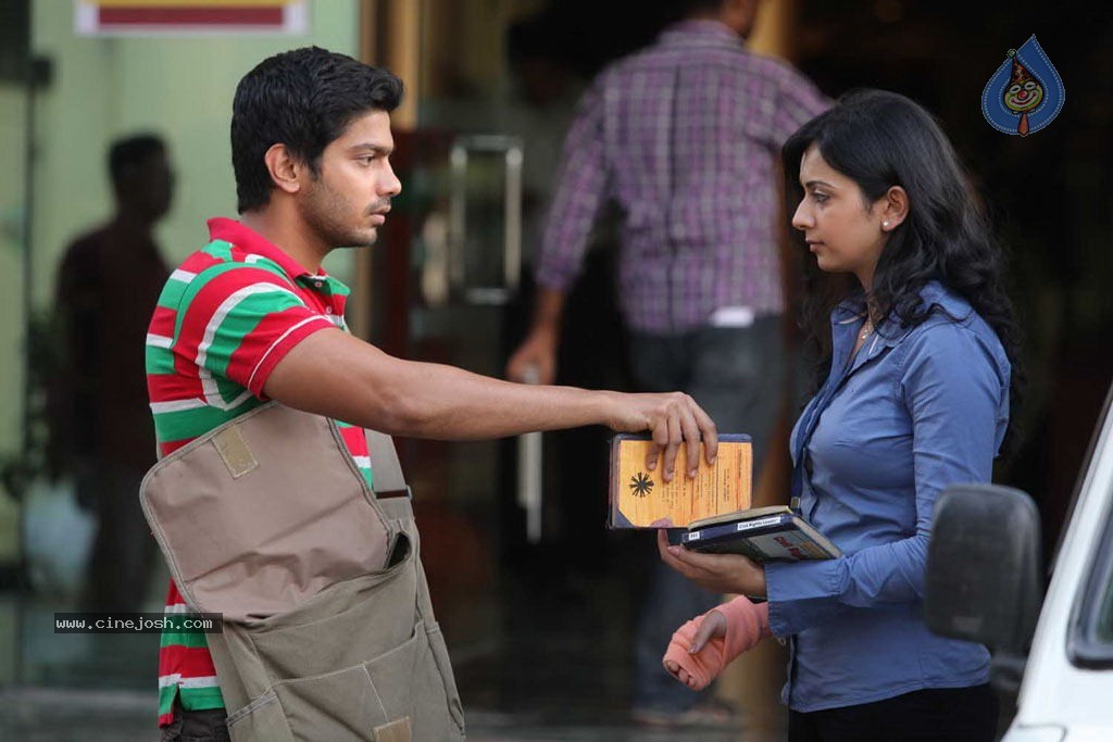 Puthagam Tamil Movie Stills - 70 / 114 photos