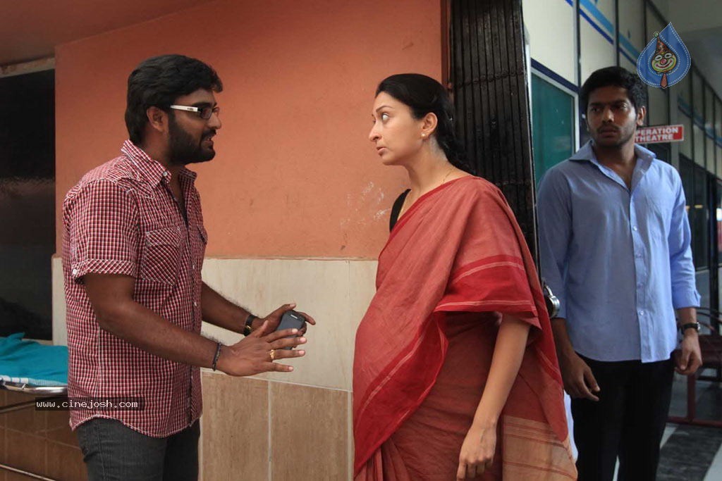 Puthagam Tamil Movie Stills - 87 / 114 photos
