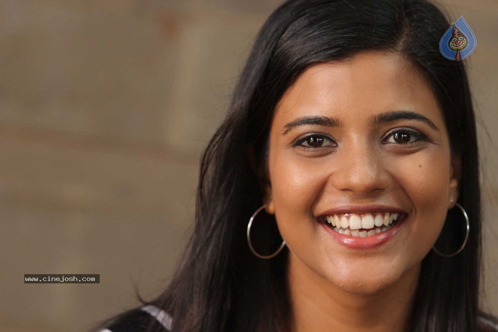 Puthagam Tamil Movie Stills - 110 / 114 photos