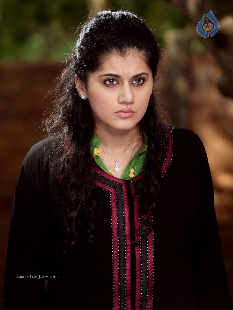Puthuvai Managaram Tamil Movie Stills - 33 / 75 photos