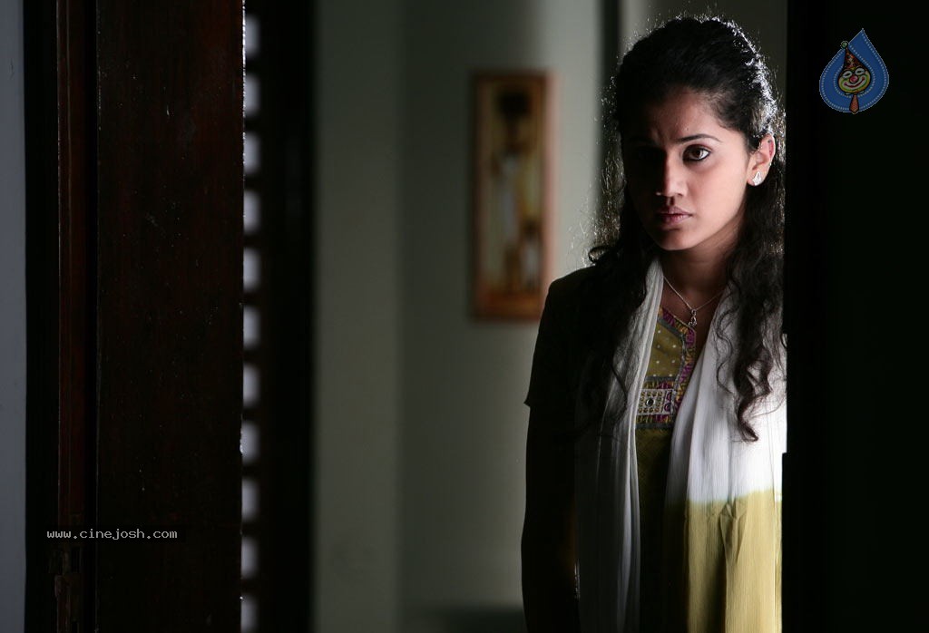 Puthuvai Managaram Tamil Movie Stills - 46 / 75 photos