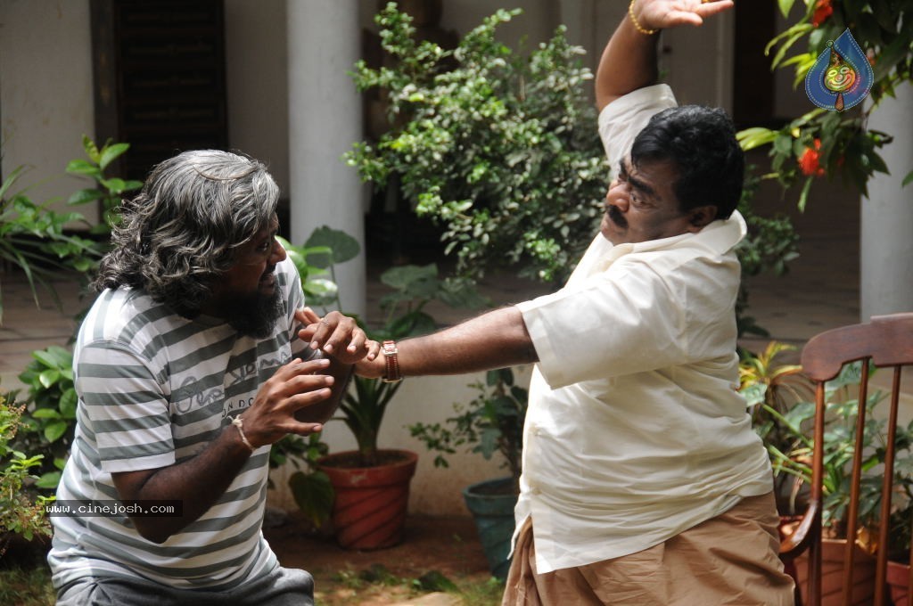 Putukku Jara Jara Dubukku Me Movie Stills - 2 / 29 photos