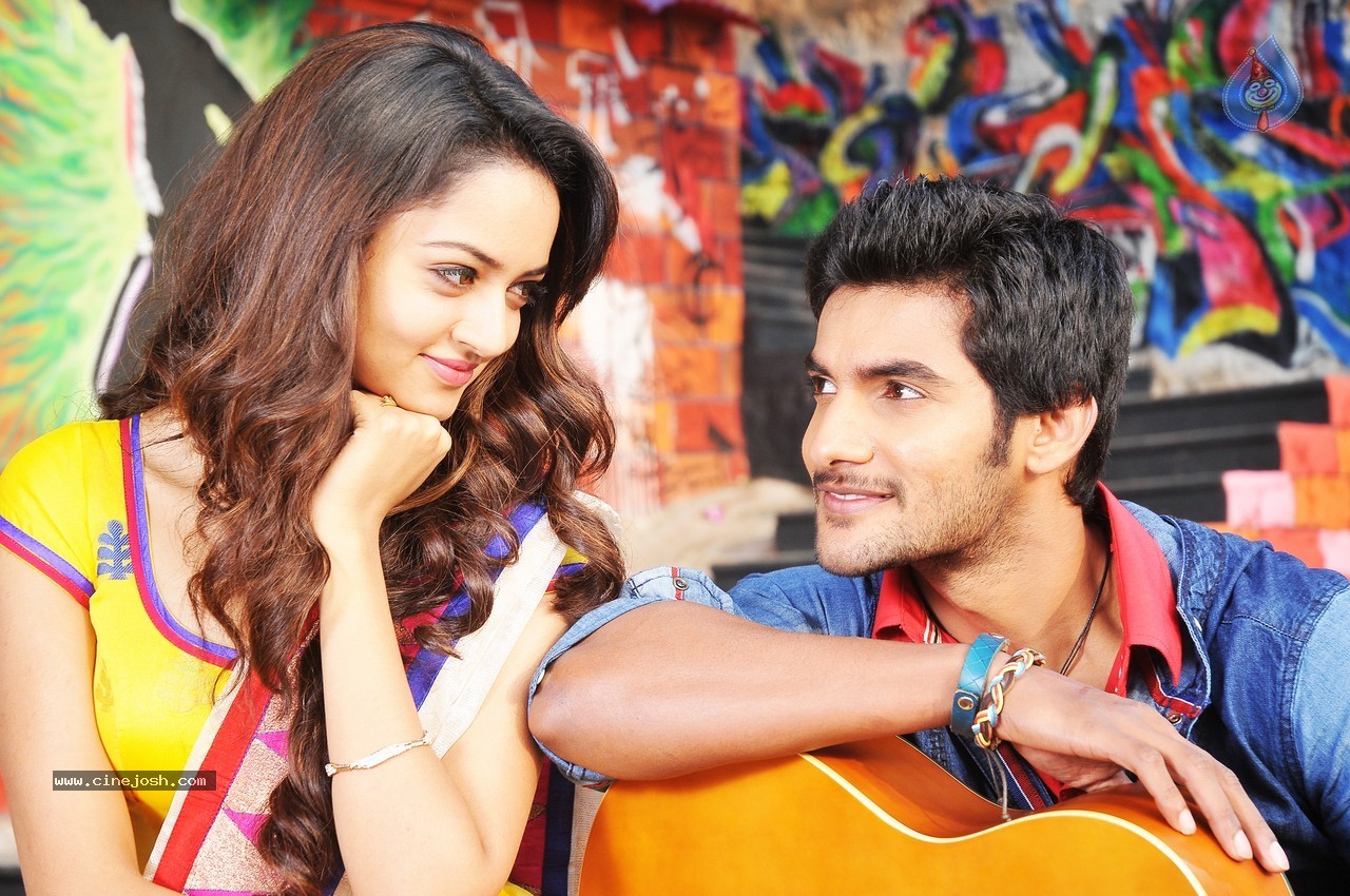 Pyar Mein Padipoyane Photos - 2 / 3 photos