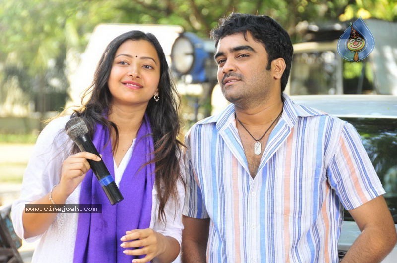 Ra Ra Tamil Movie New Stills - 38 / 59 photos