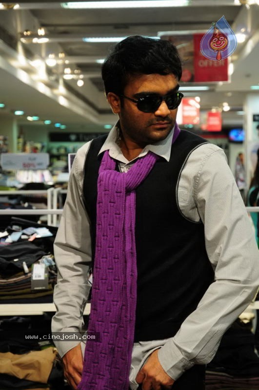 Ra Ra Tamil Movie Stills - 21 / 33 photos