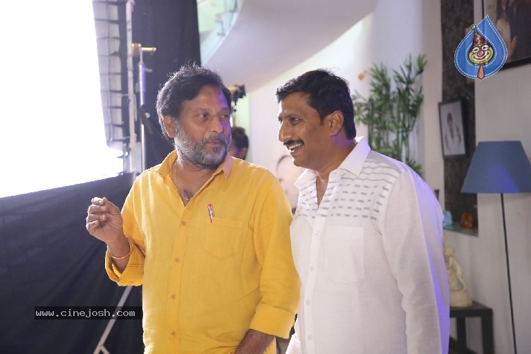 Raaga 24 Gantallo Movie Working  Stills - 7 / 20 photos