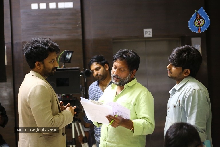 Raaga 24 Gantallo Movie Working  Stills - 9 / 20 photos