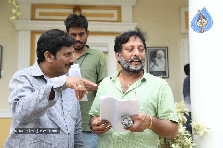 Raaga 24 Gantallo Movie Working  Stills - 11 / 20 photos