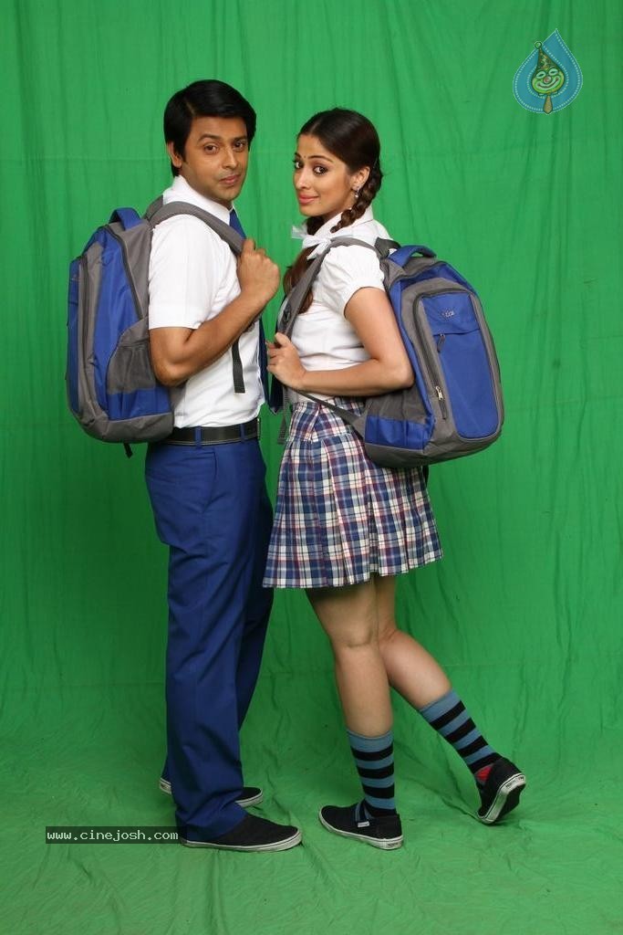 Raai Laxmi's Sowcarpet Tamil Movie Stills - 8 / 43 photos