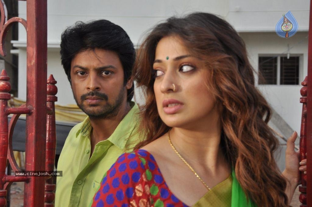 Raai Laxmi's Sowcarpet Tamil Movie Stills - 41 / 43 photos
