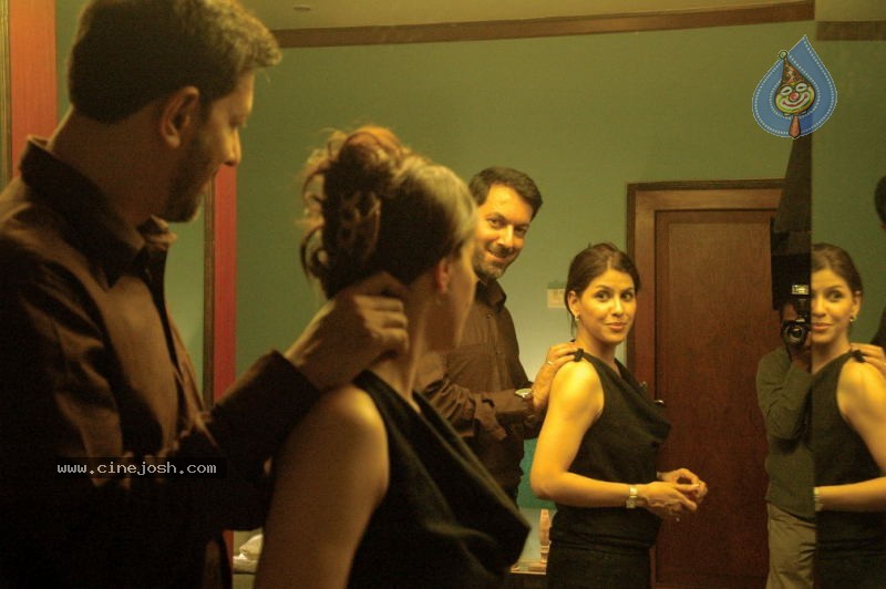Raat Gayi Baat Gayi Stills - 1 / 10 photos