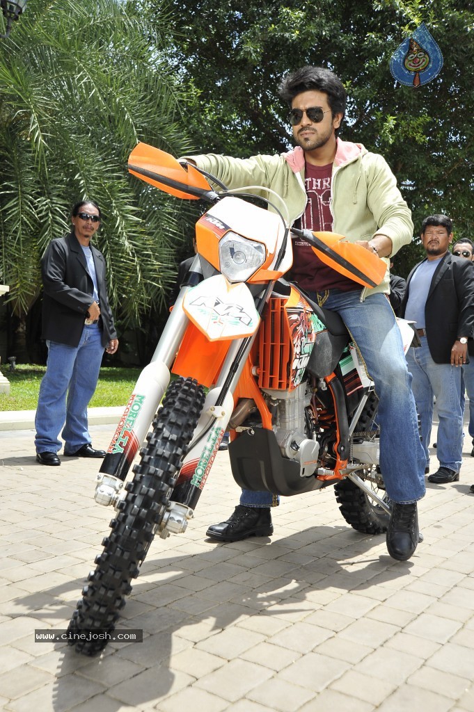 Rachcha Movie Latest Stills - 12 / 15 photos