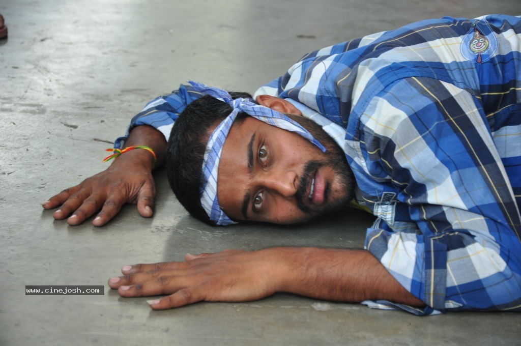 Railway Station Movie Stills - 27 / 64 photos