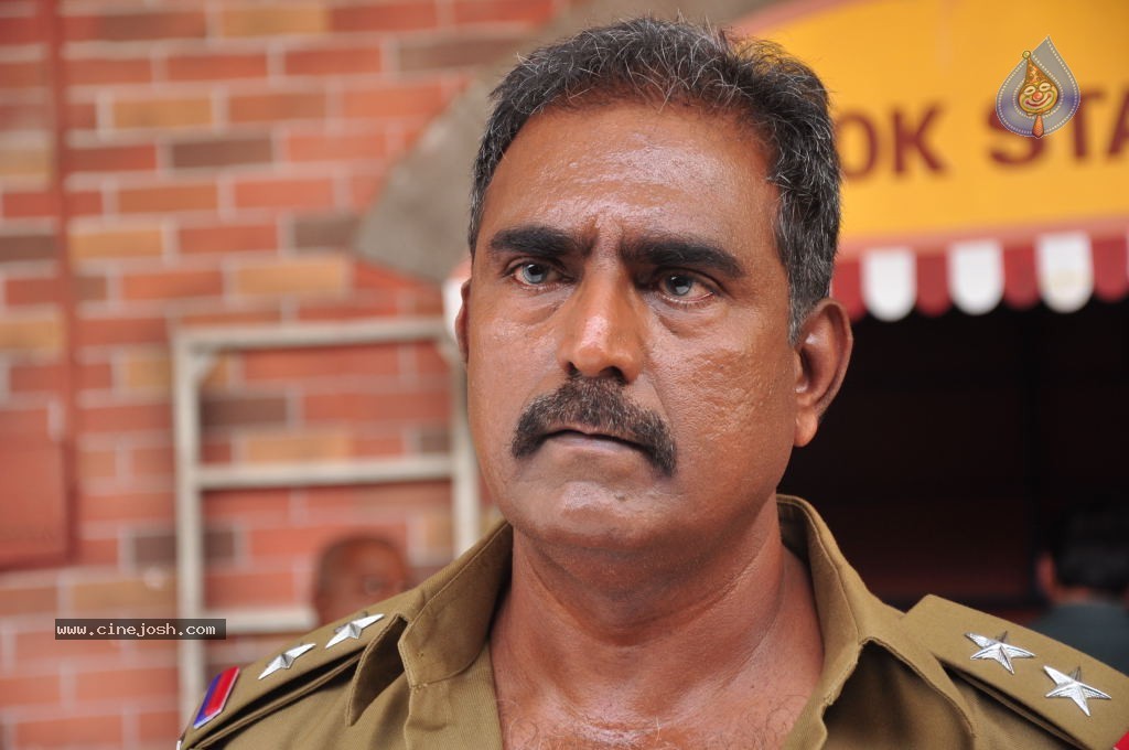 Railway Station Movie Stills - 28 / 64 photos