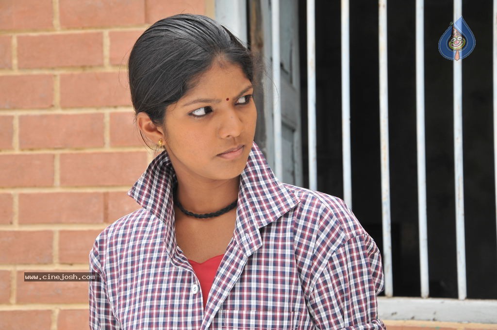 Railway Station Movie Stills - 33 / 49 photos