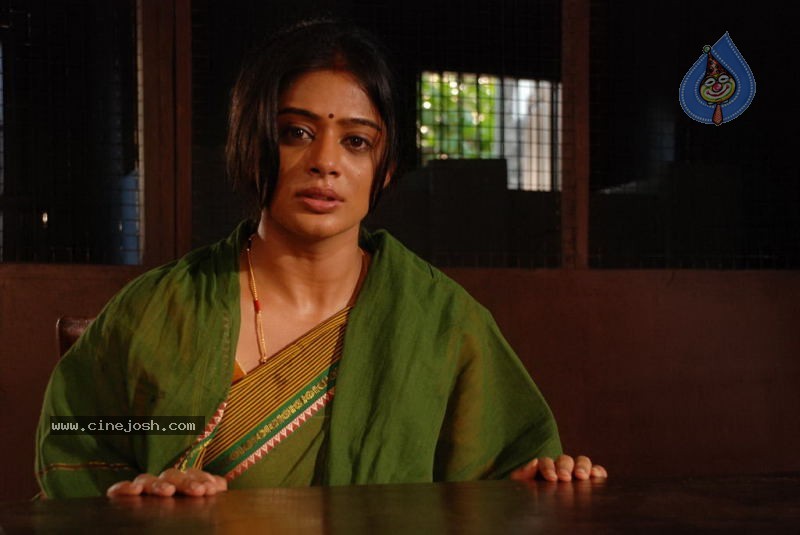 Rakta Charitra Tamil Movie Stills - 30 / 30 photos