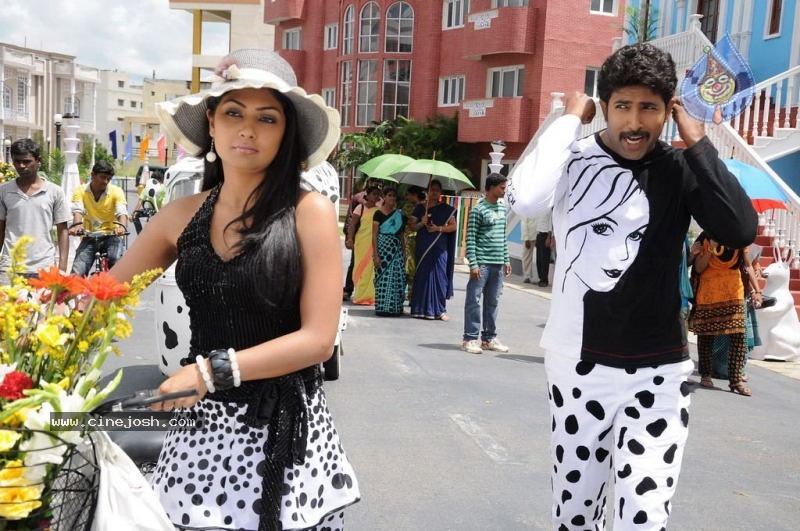 Ramachari Eedo Pedda Gudachari Movie Stills - 12 / 24 photos