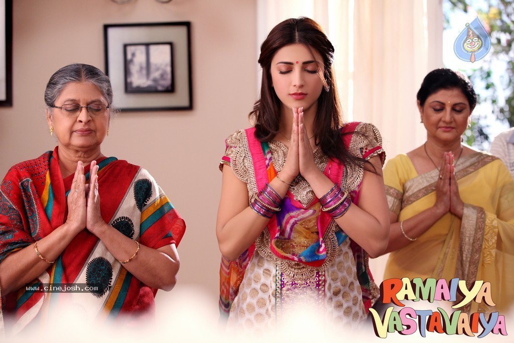 Ramaiya Vastavaiya Stills n Posters - 10 / 283 photos