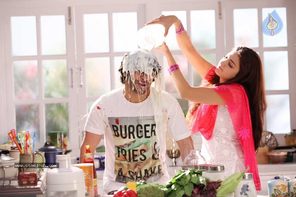 Ramaiya Vastavaiya Stills n Posters - 196 / 283 photos