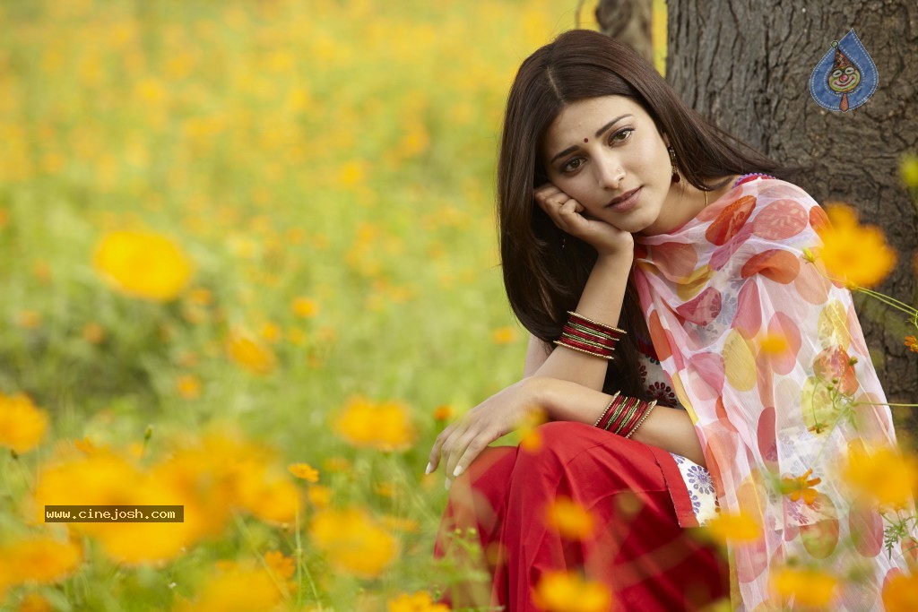 Ramaiya Vastavaiya Stills n Posters - 243 / 283 photos