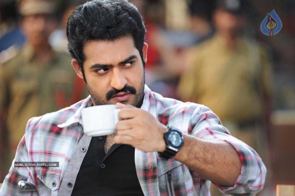 Ramayya Vastavayya New Stills - 2 / 3 photos