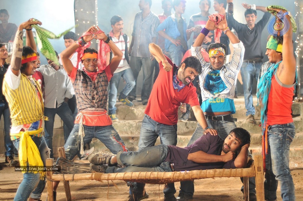 Ramudu Manchi Baludu Movie New Stills - 68 / 150 photos