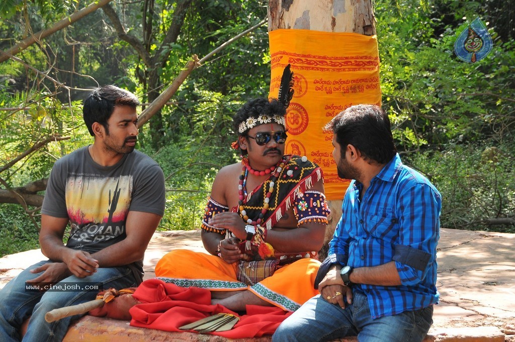 Ramudu Manchi Baludu Movie New Stills - 112 / 150 photos