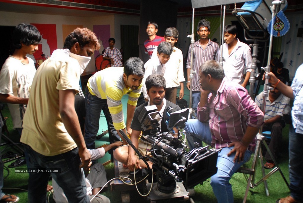 Ramudu Manchi Baludu Movie New Stills - 122 / 150 photos