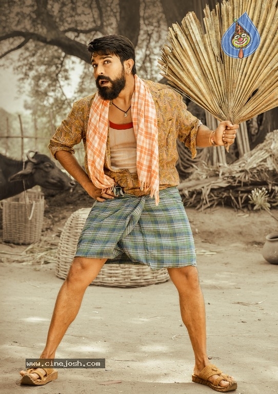 Rangasthalam New Stills - 2 / 3 photos