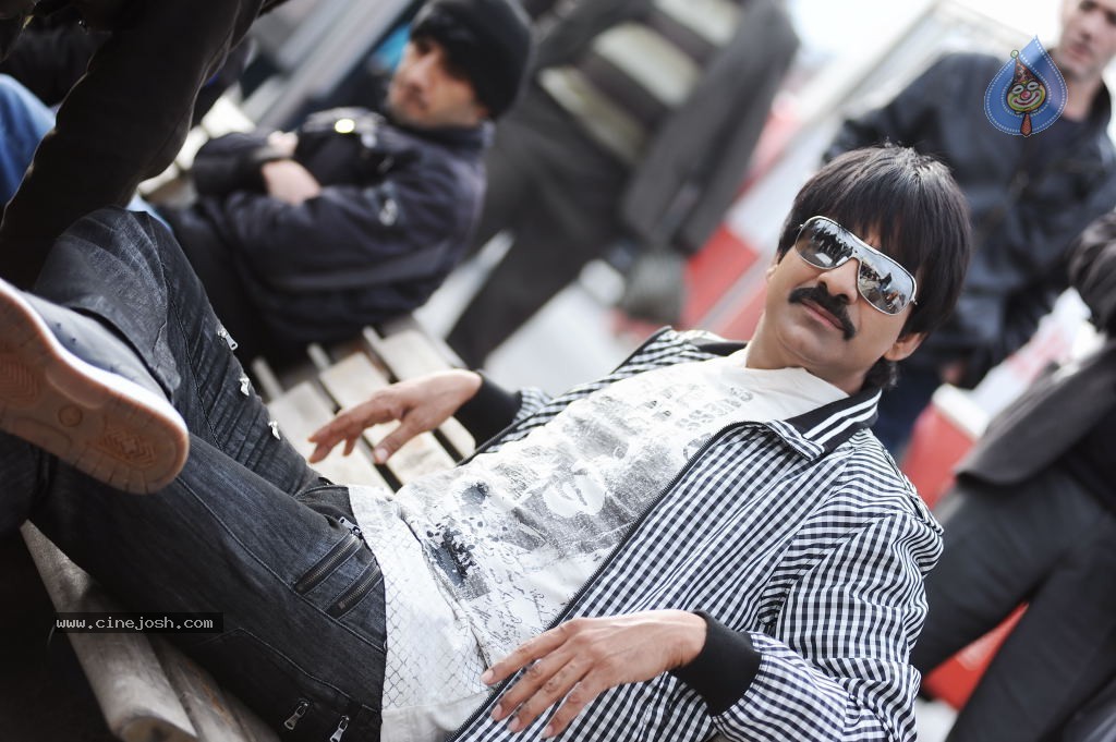 Raviteja Stills in Nippu Movie - 7 / 7 photos