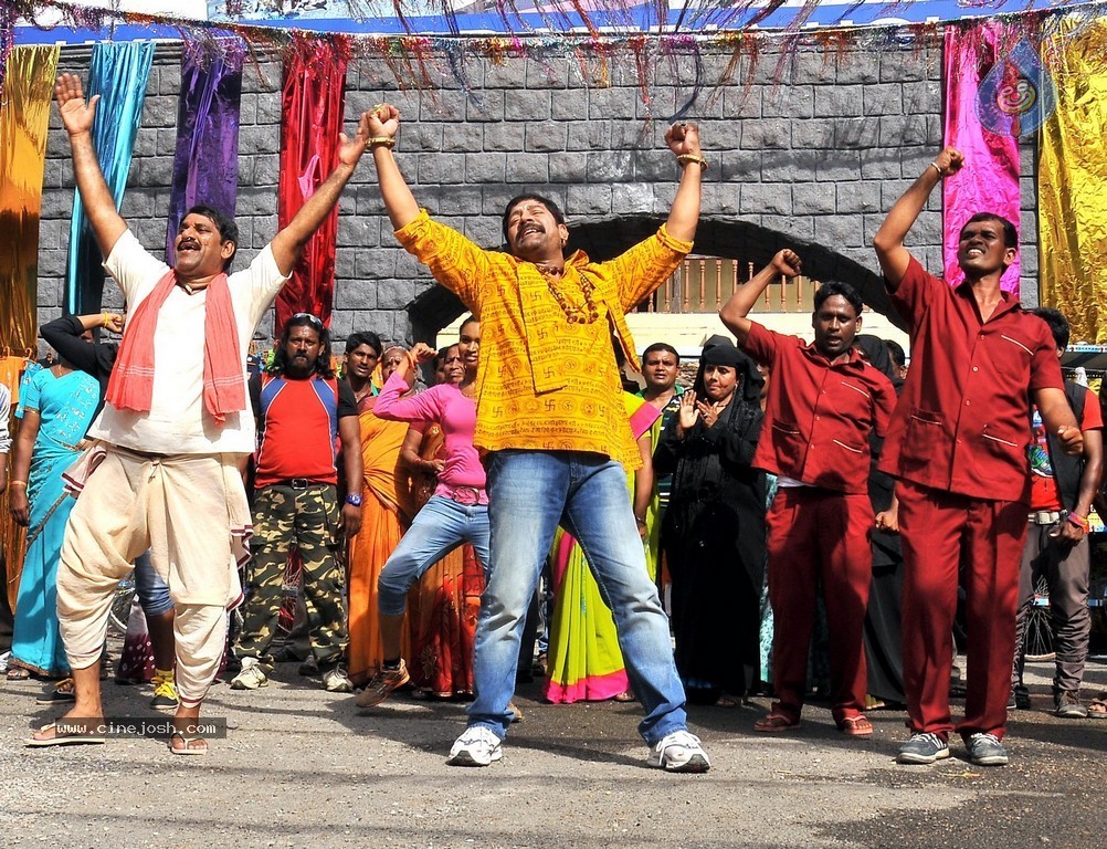 Real Star Movie New Photos - 26 / 26 photos