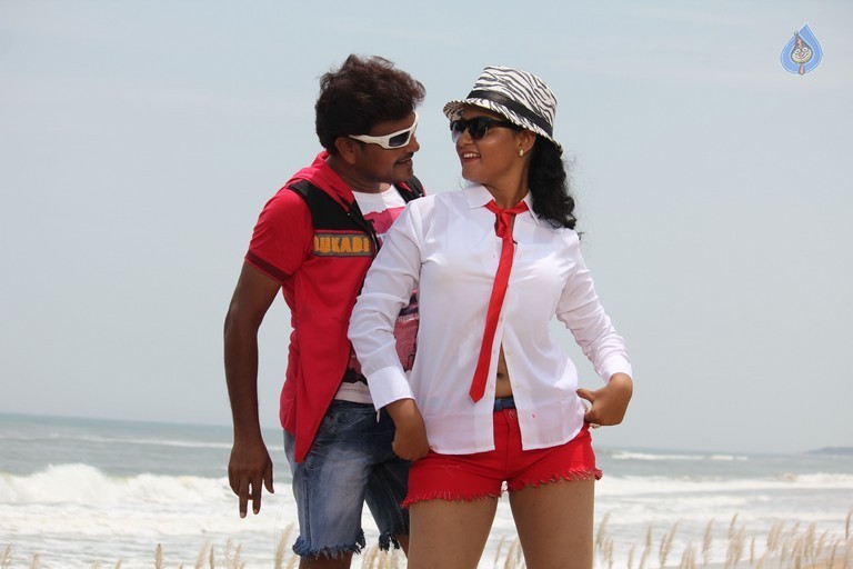 Rendaksharalu Photos and Posters - 7 / 133 photos