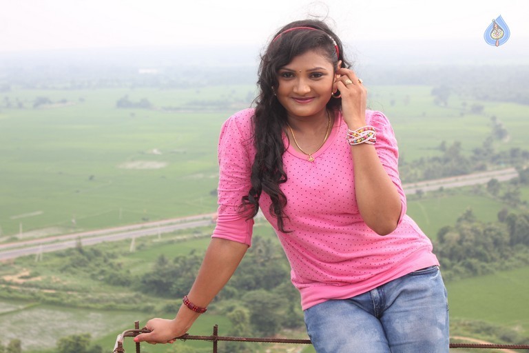 Rendaksharalu Photos and Posters - 16 / 133 photos