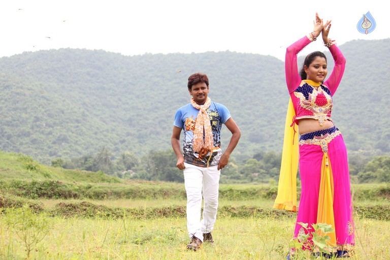 Rendaksharalu Photos and Posters - 18 / 133 photos