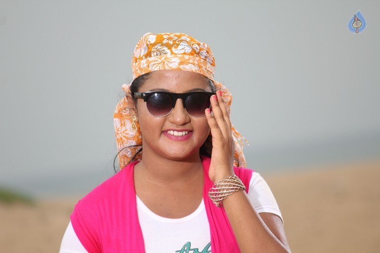 Rendaksharalu Photos and Posters - 33 / 133 photos