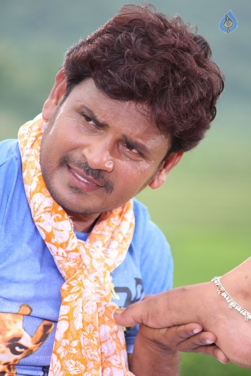 Rendaksharalu Photos and Posters - 62 / 133 photos
