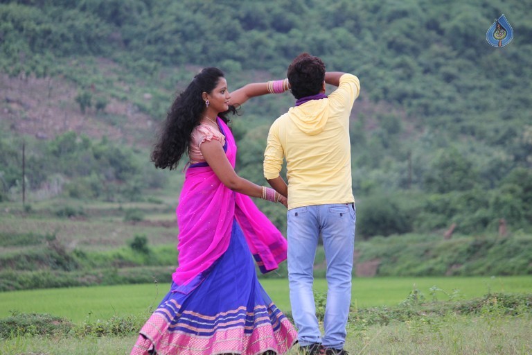 Rendaksharalu Photos and Posters - 64 / 133 photos