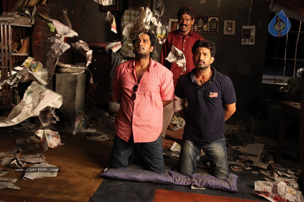 Rendavathu Padam Tamil Movie New Stills - 18 / 54 photos