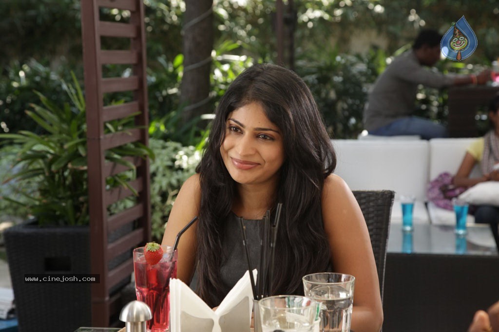 Rendavathu Padam Tamil Movie New Stills - 39 / 54 photos