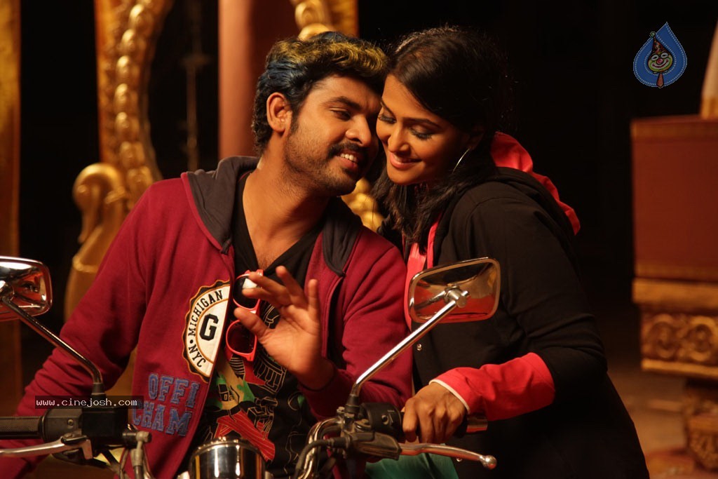Rendavathu Padam Tamil Movie Photos - 19 / 90 photos