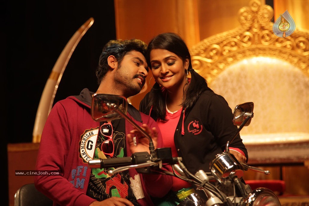 Rendavathu Padam Tamil Movie Photos - 38 / 90 photos