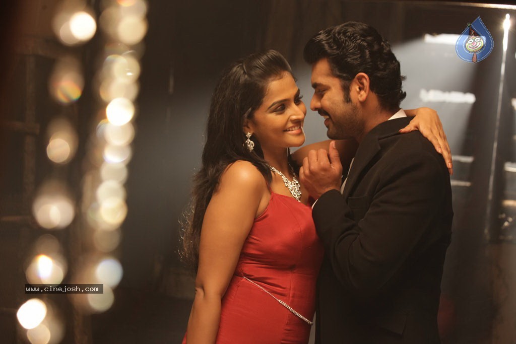 Rendavathu Padam Tamil Movie Photos - 60 / 90 photos