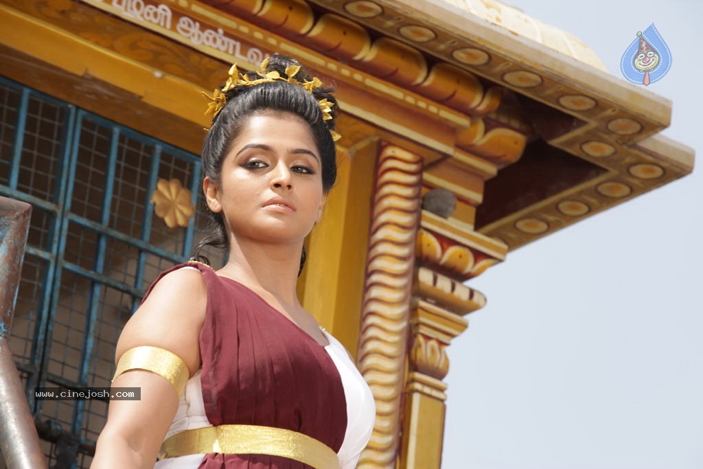 Rendavathu Padam Tamil Movie Photos - 81 / 90 photos