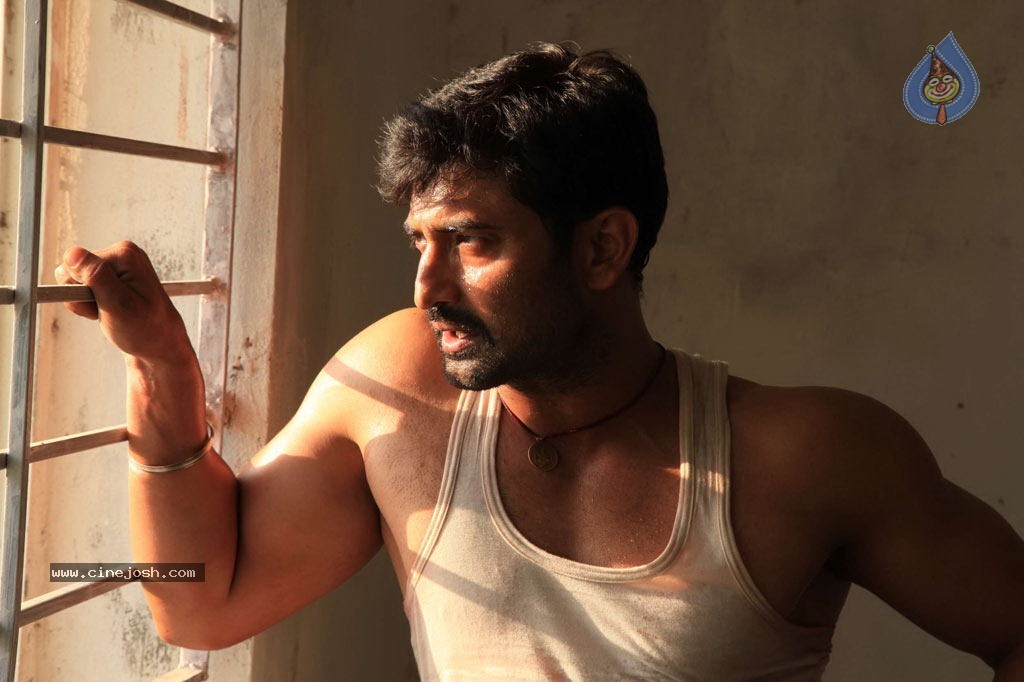 Rendavathu Padam Tamil Movie Stills - 8 / 46 photos