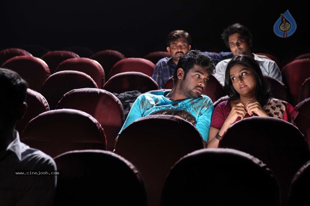 Rendavathu Padam Tamil Movie Stills - 44 / 46 photos