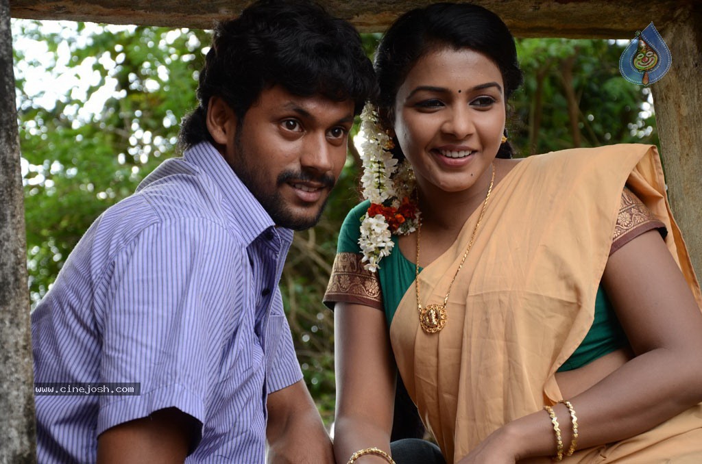 Rettai Vaalu Tamil Movie Stills - 3 / 72 photos