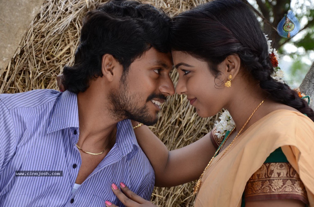 Rettai Vaalu Tamil Movie Stills - 50 / 72 photos