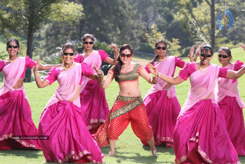 Rey Rey Movie New Photos - 22 / 40 photos