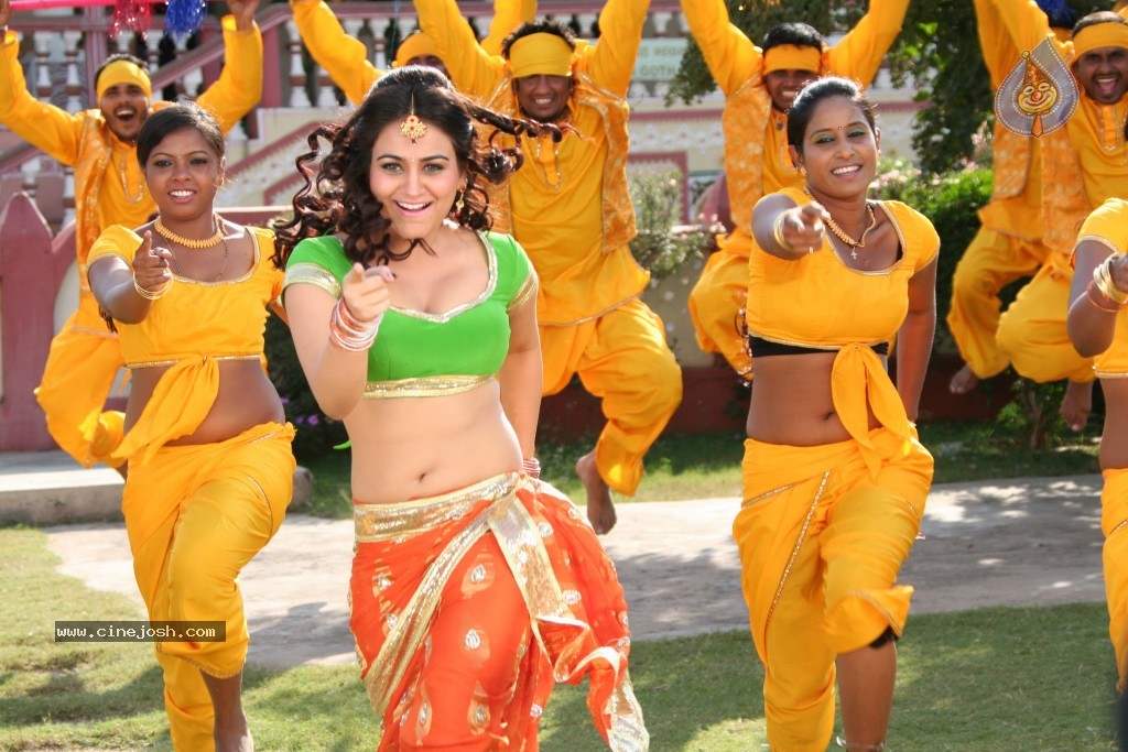 Rey Rey Movie New Photos - 31 / 40 photos