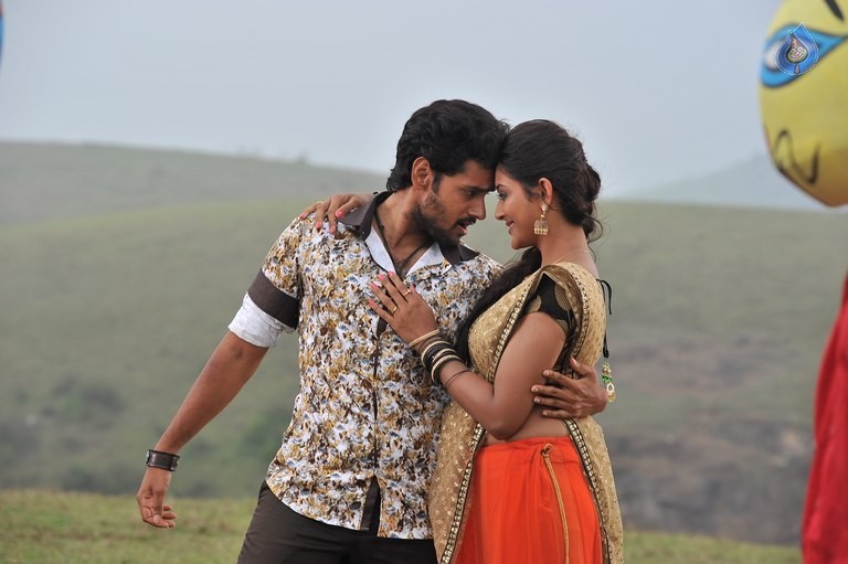 Right Right Movie New Photos - 8 / 21 photos